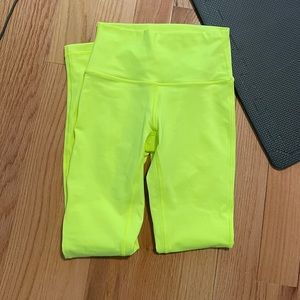 Lululemon bright yellow wunder under leggings